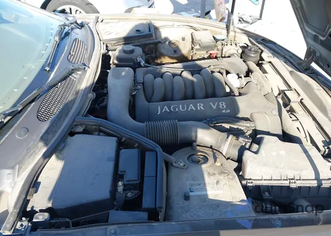 2001 Jaguar Xk8 из США, поврежденный, VIN SAJDA42C51NA17981